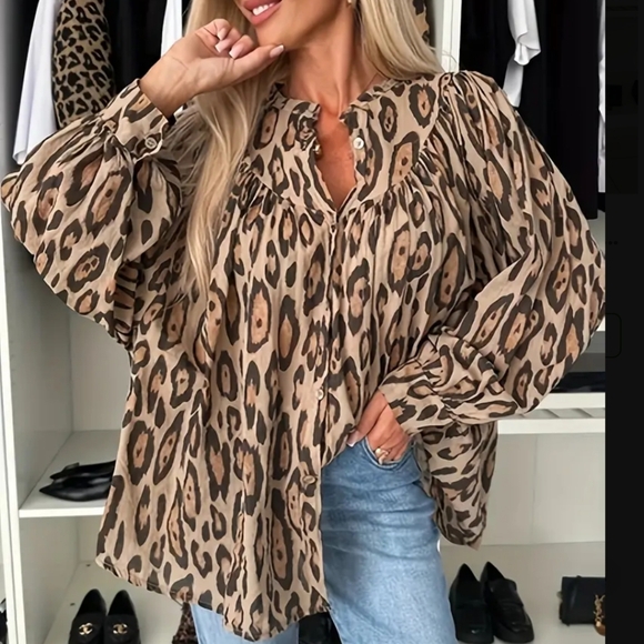 GORGEOUS LEOPARD PRINT BLOUSE - Picture 3 of 5